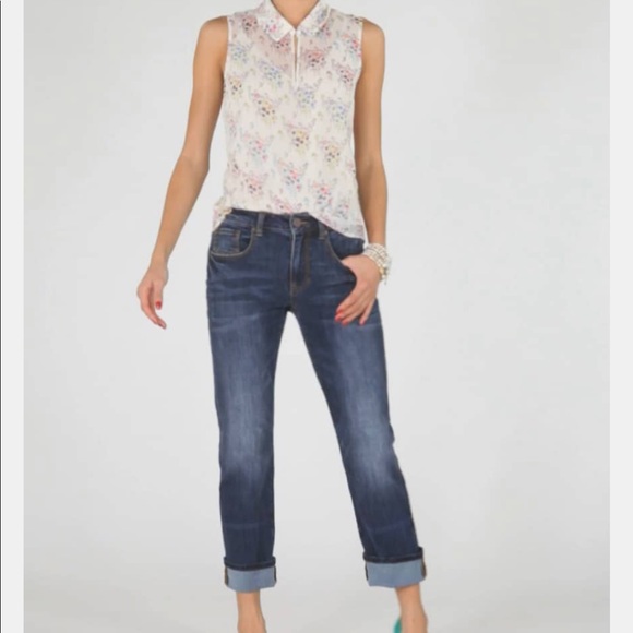 Essential Blouse - Picture 4 of 4